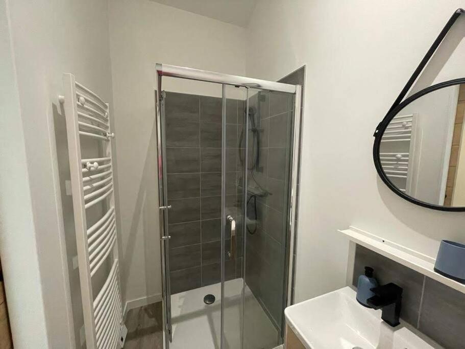 Gite De Charme - 3 Chambres, 5 Lits - De 4 A 7 Personnes Avanton Екстериор снимка
