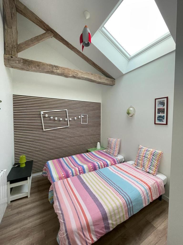 Gite De Charme - 3 Chambres, 5 Lits - De 4 A 7 Personnes Avanton Екстериор снимка