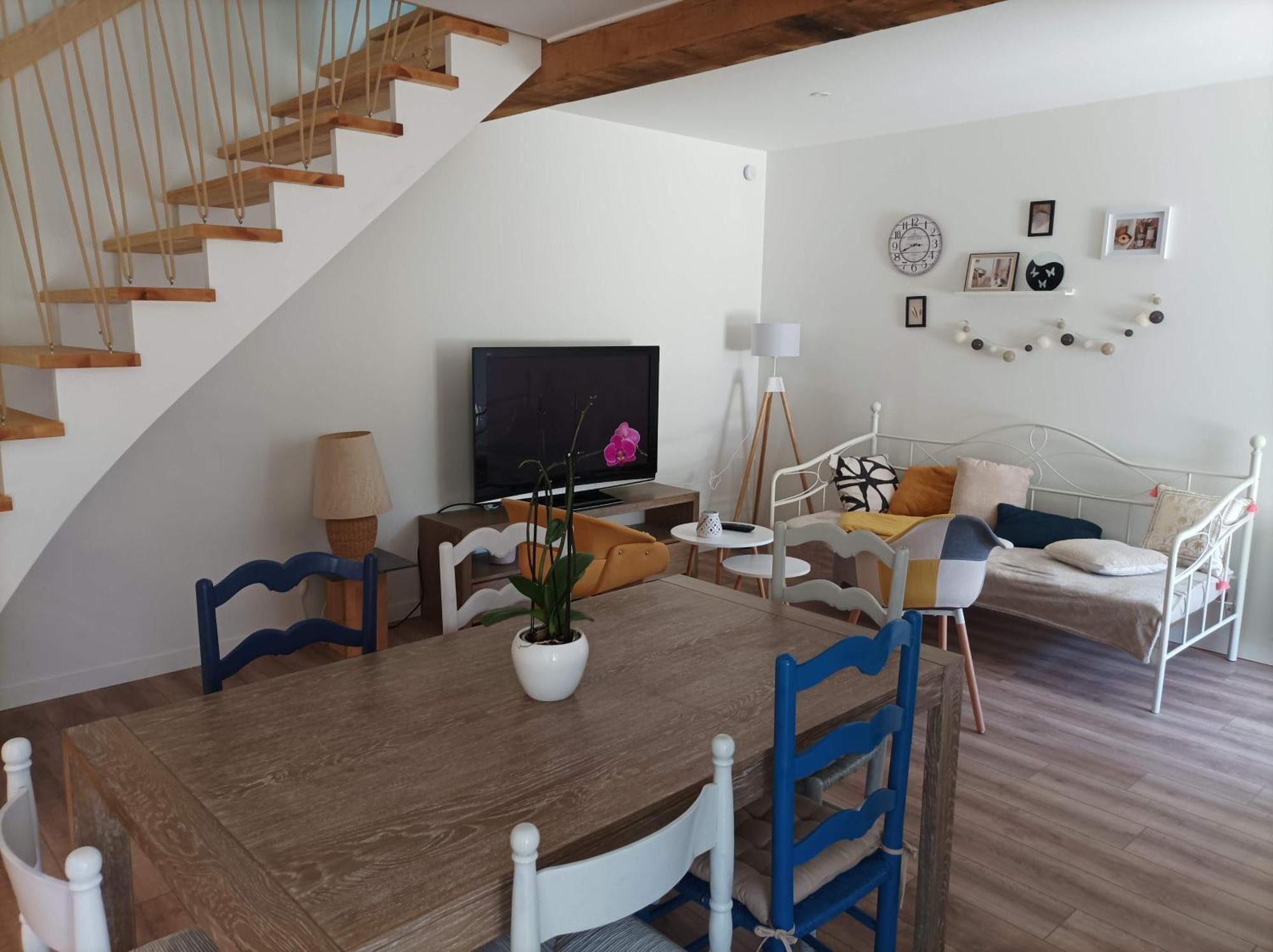 Gite De Charme - 3 Chambres, 5 Lits - De 4 A 7 Personnes Avanton Екстериор снимка