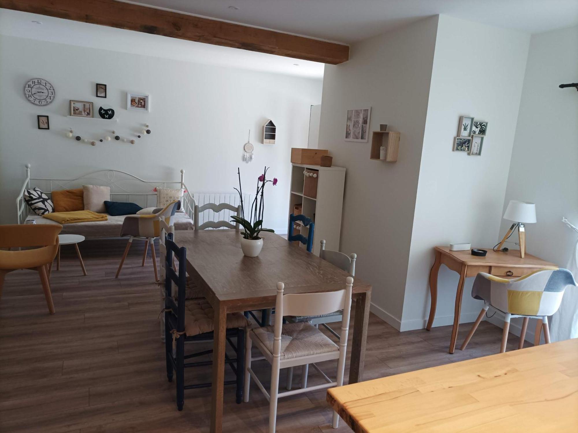 Gite De Charme - 3 Chambres, 5 Lits - De 4 A 7 Personnes Avanton Екстериор снимка
